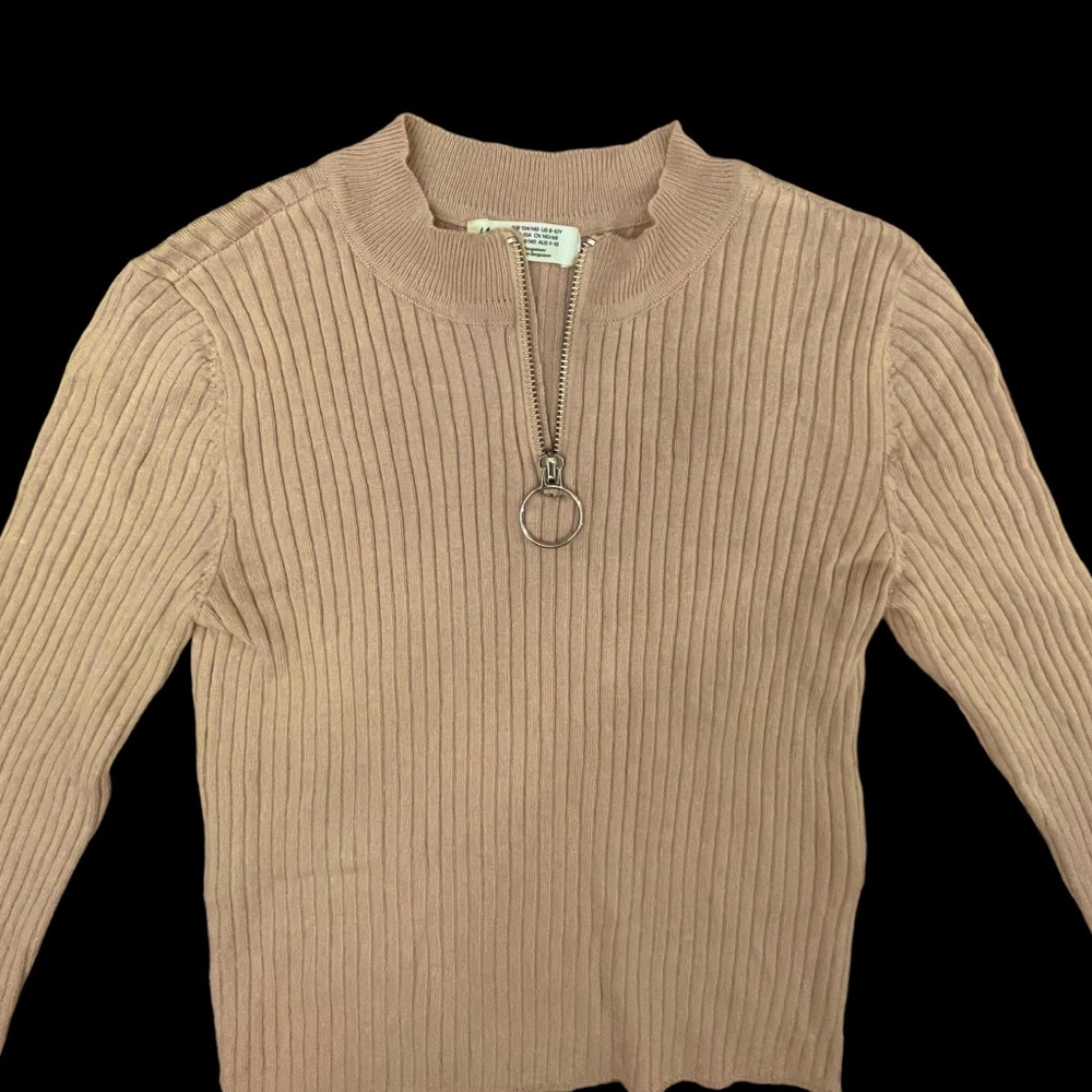 H&M Top - Picture 7 of 9
